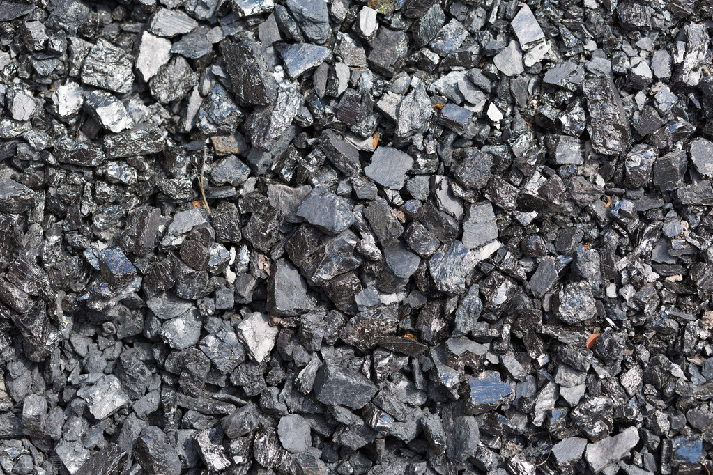 德国曾向我们出口40万套装备，为何不提钱，只想要钼、铬、钨？