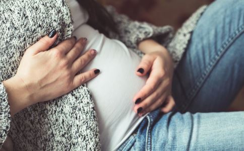 孕期吃人参有什么功效,孕期补品吃太多