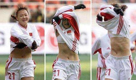 女足中疯狂的进球庆祝动作,盘点女足脱球衣庆祝名场面