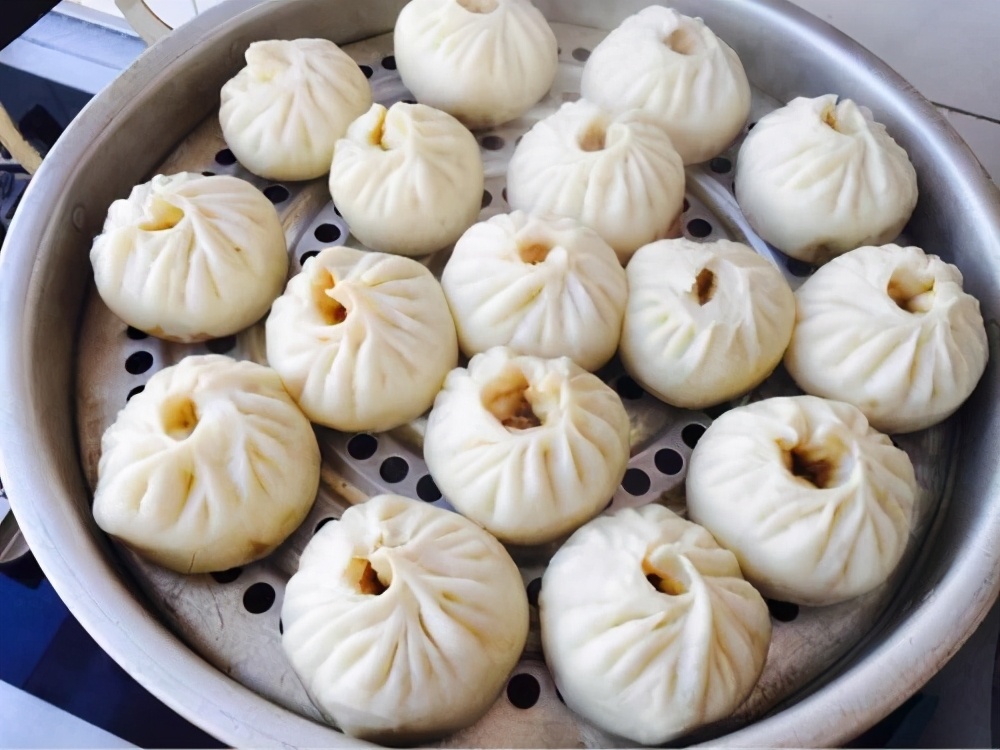 萝卜包子素馅儿最好吃的做法,萝卜肉包子馅的最简单的做法