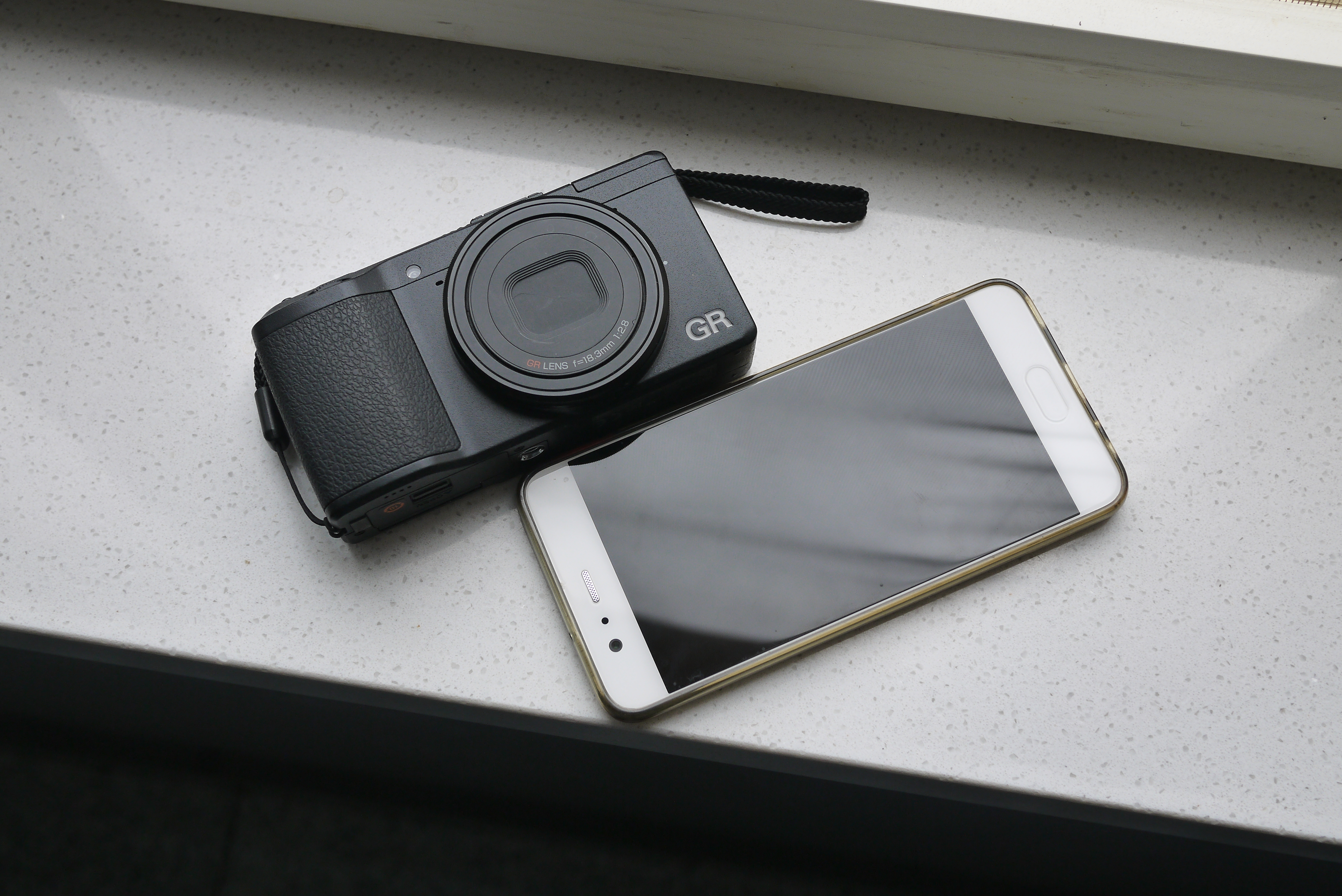 等死吧你,别走啊你,买棺材吧你。理光GRvs华为P10