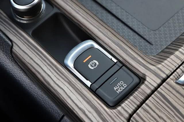 国产mpv真的比埃尔法好吗,加价十几万埃尔法