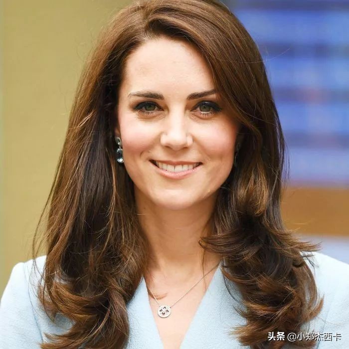 王妃中跟鞋穿搭,深扒莆田鞋