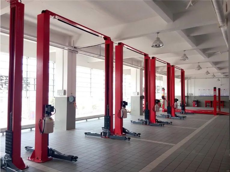 开汽修怎么样会亏钱,开修车店生意不行怎么办