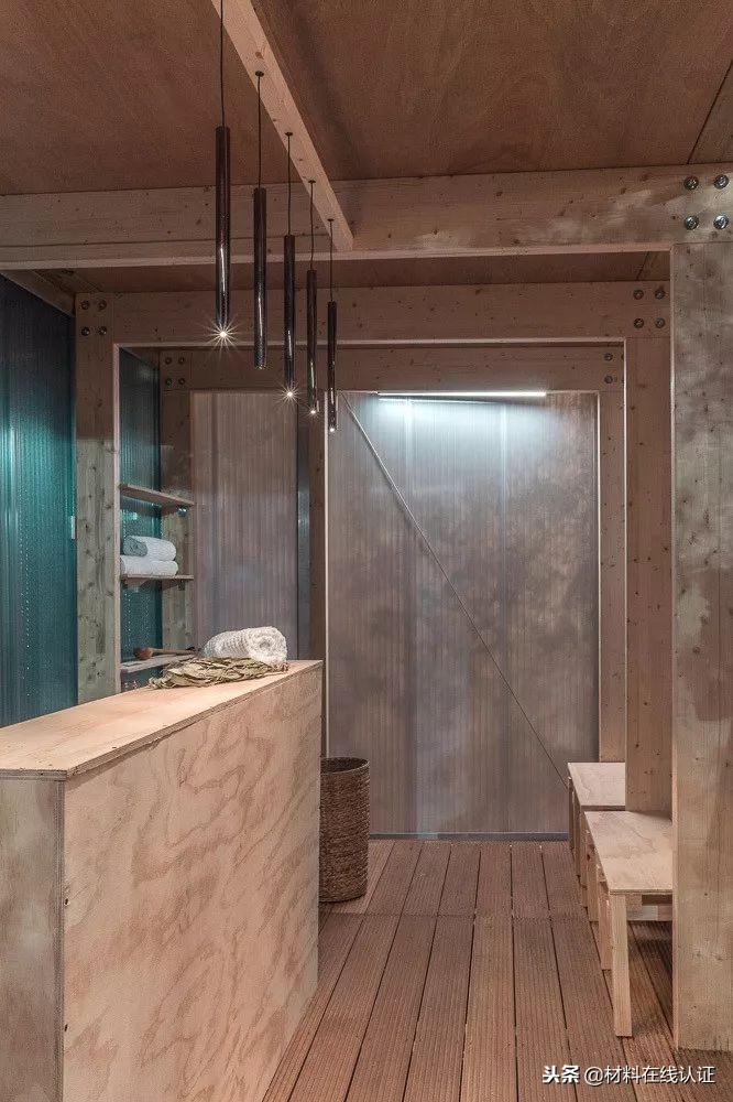 没有聚碳酸酯板打造的体育场，哪还有本届世界杯？