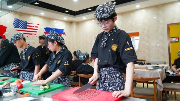 西餐西点培训前十名学校,西餐培训班前十名学校