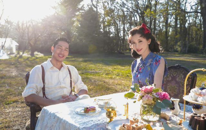 林志玲晒照庆祝结婚三周年,林志玲罕见分享甜蜜家庭生活