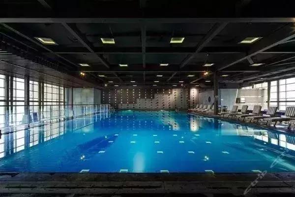 周末38℃高温来袭！南充各区游泳全攻略，16个泳池让你瞬间降温