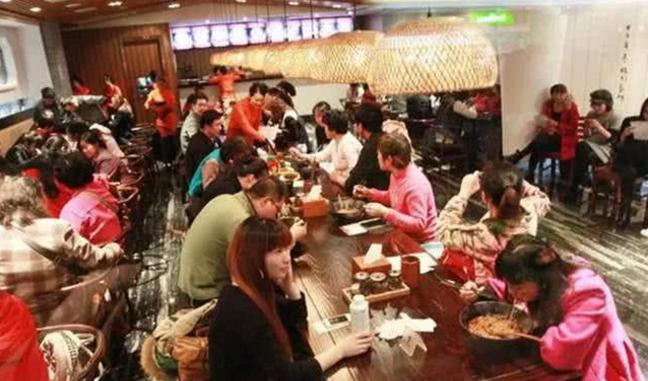 小沈阳吃猪脚面,小沈阳面馆后续