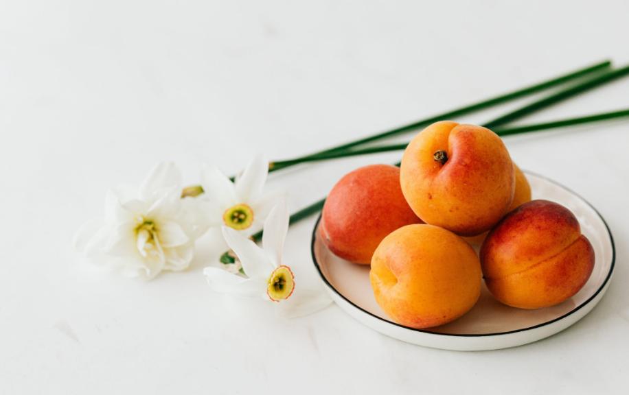 水果店陈列摆放技巧图片,水果店精品水果展示柜如何陈列