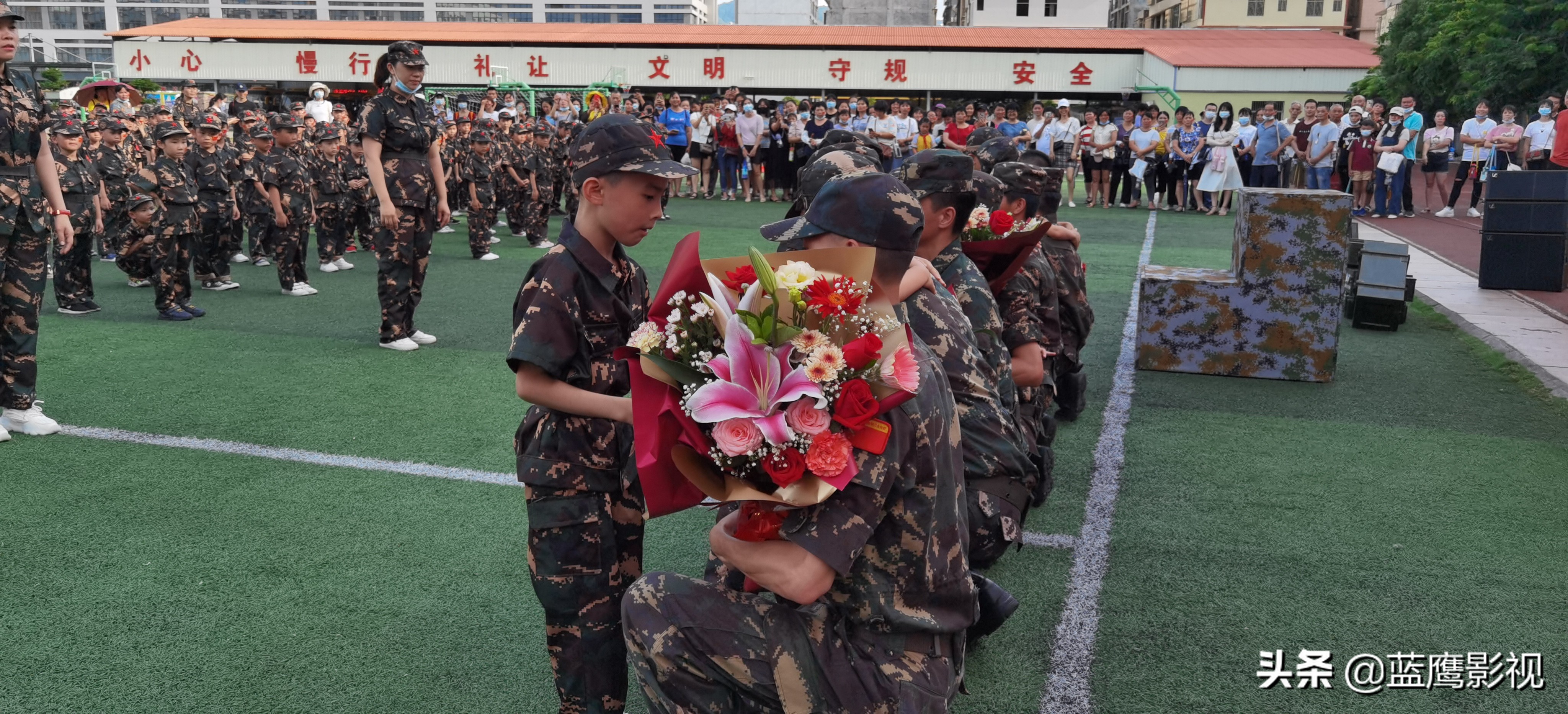 我是小小兵幼儿园军事活动,幼儿园儿歌我是小小兵活动反思