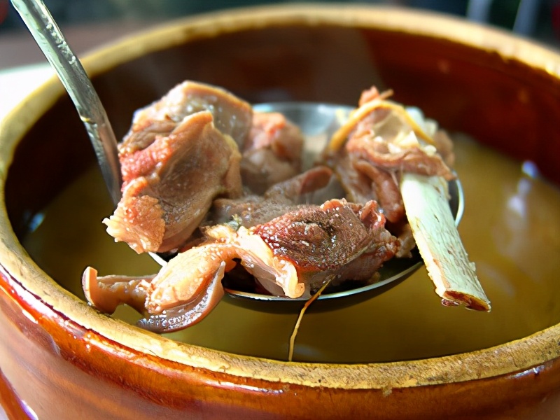 炖牛肉不柴的正确方法,炖的牛肉太柴了怎么吃