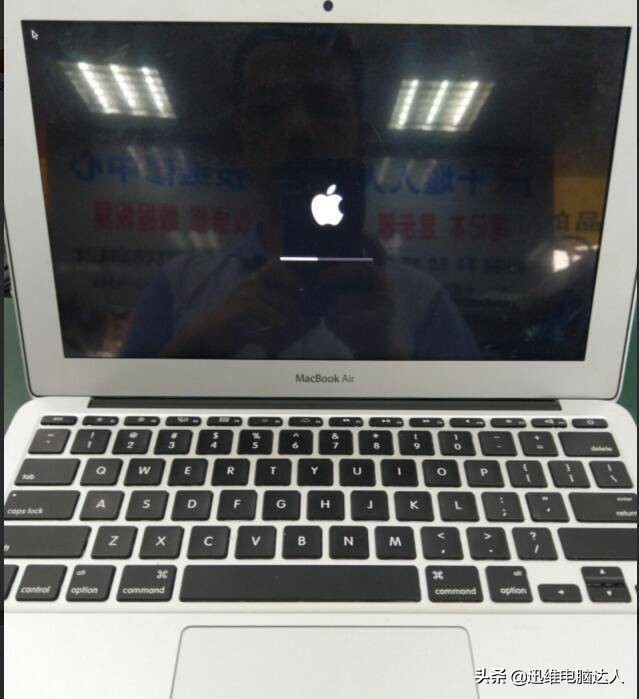 苹果笔记本开机“文件夹图标里有个问号”，大神一根线完美修复