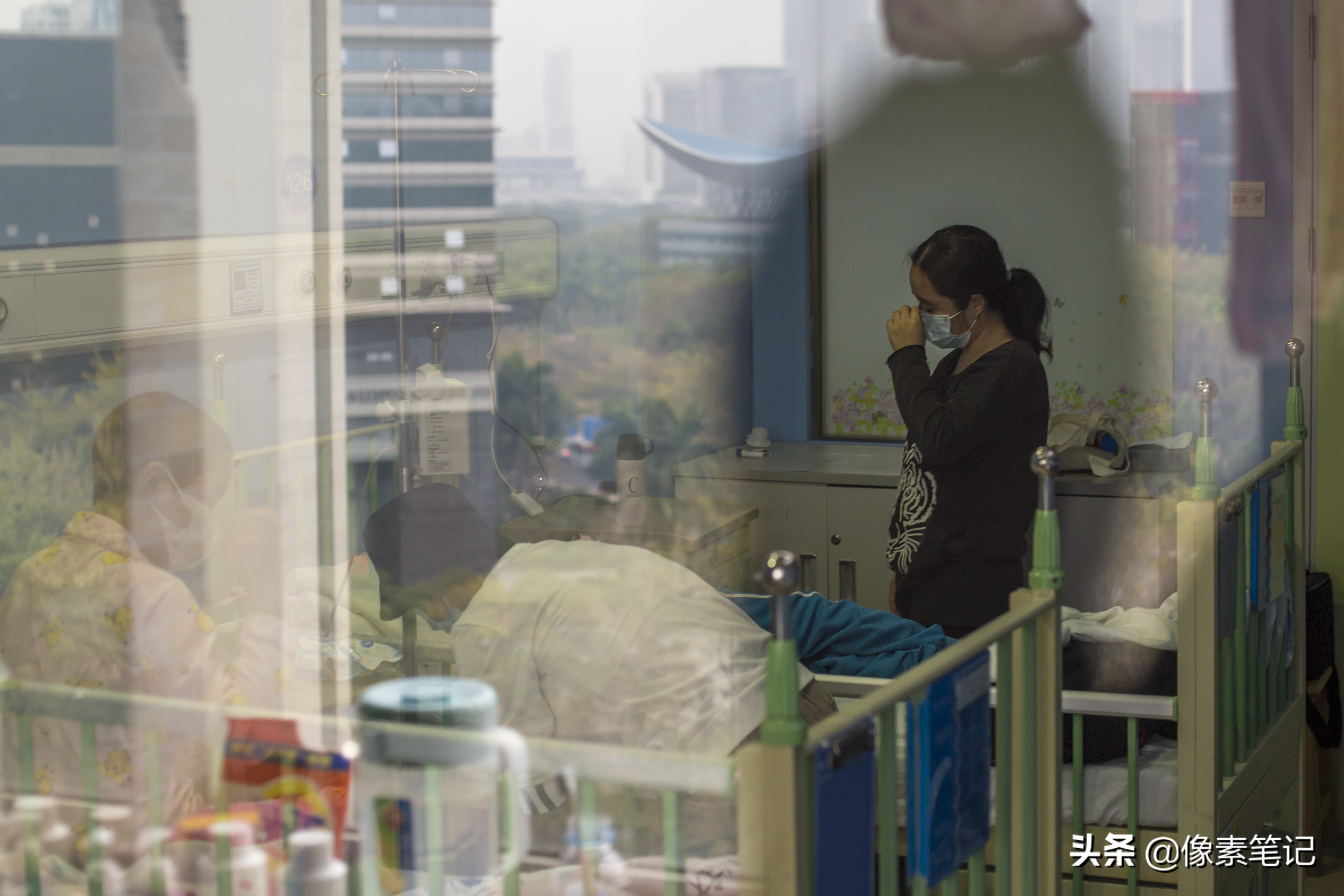 我10年前被说“养不大”的女儿，现在争取着最后一线生机