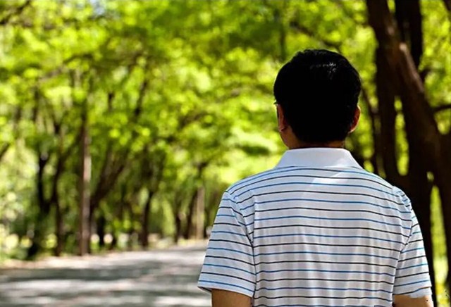 湛江第一家五星酒店叫什么名字,湛江第一座高级酒店