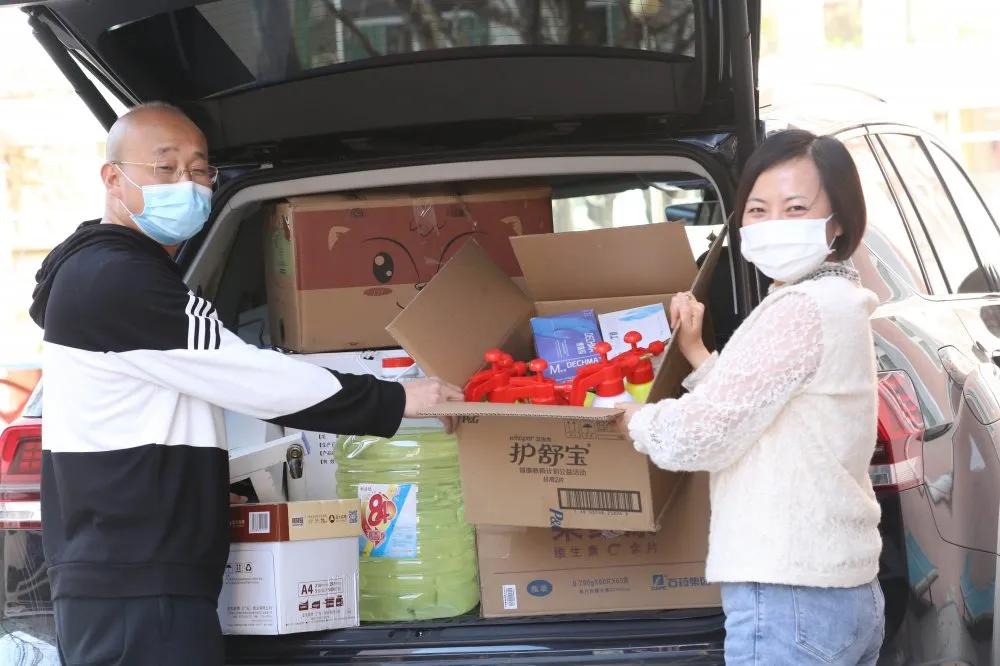 让*党**旗在高三复学一线高高飘扬——太原十九中