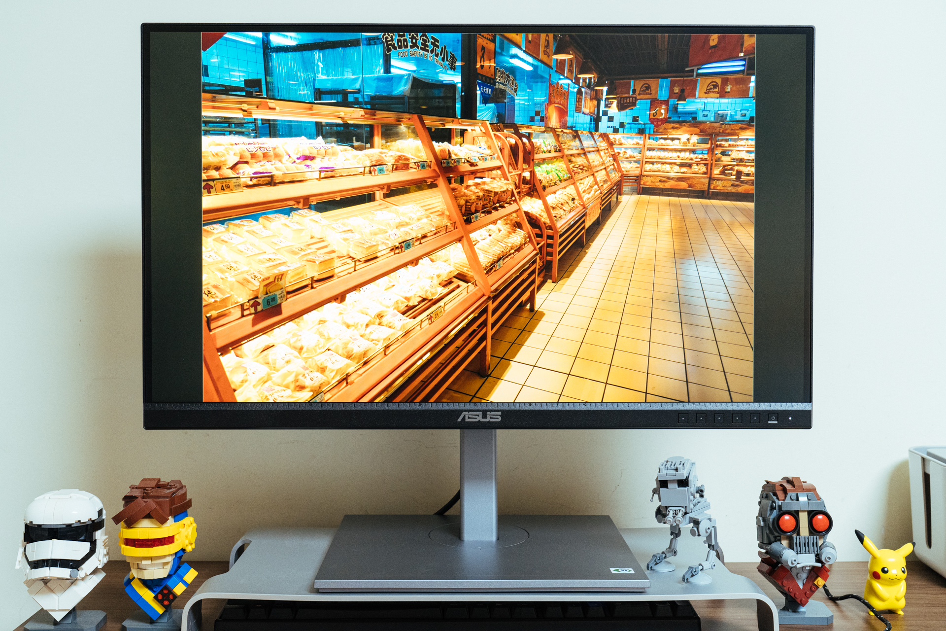 华硕创艺国度显示器买27还是32,华硕proartpa279cv显示器缺点