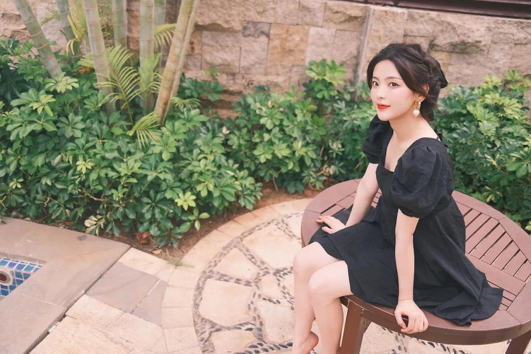 最火的泡泡袖上衣穿搭秋冬,夏天泡泡袖设计感小众上衣