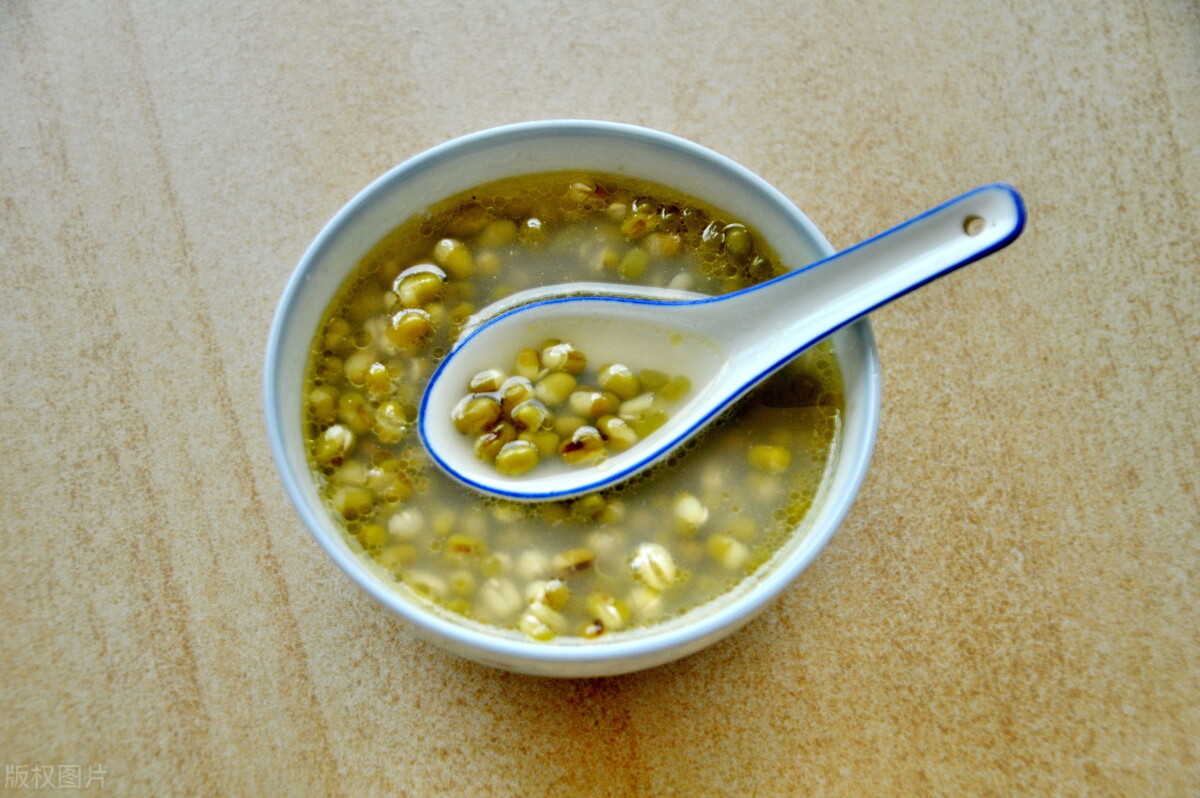 夏季上火了吃什么降火,夏季上火吃什么能降火