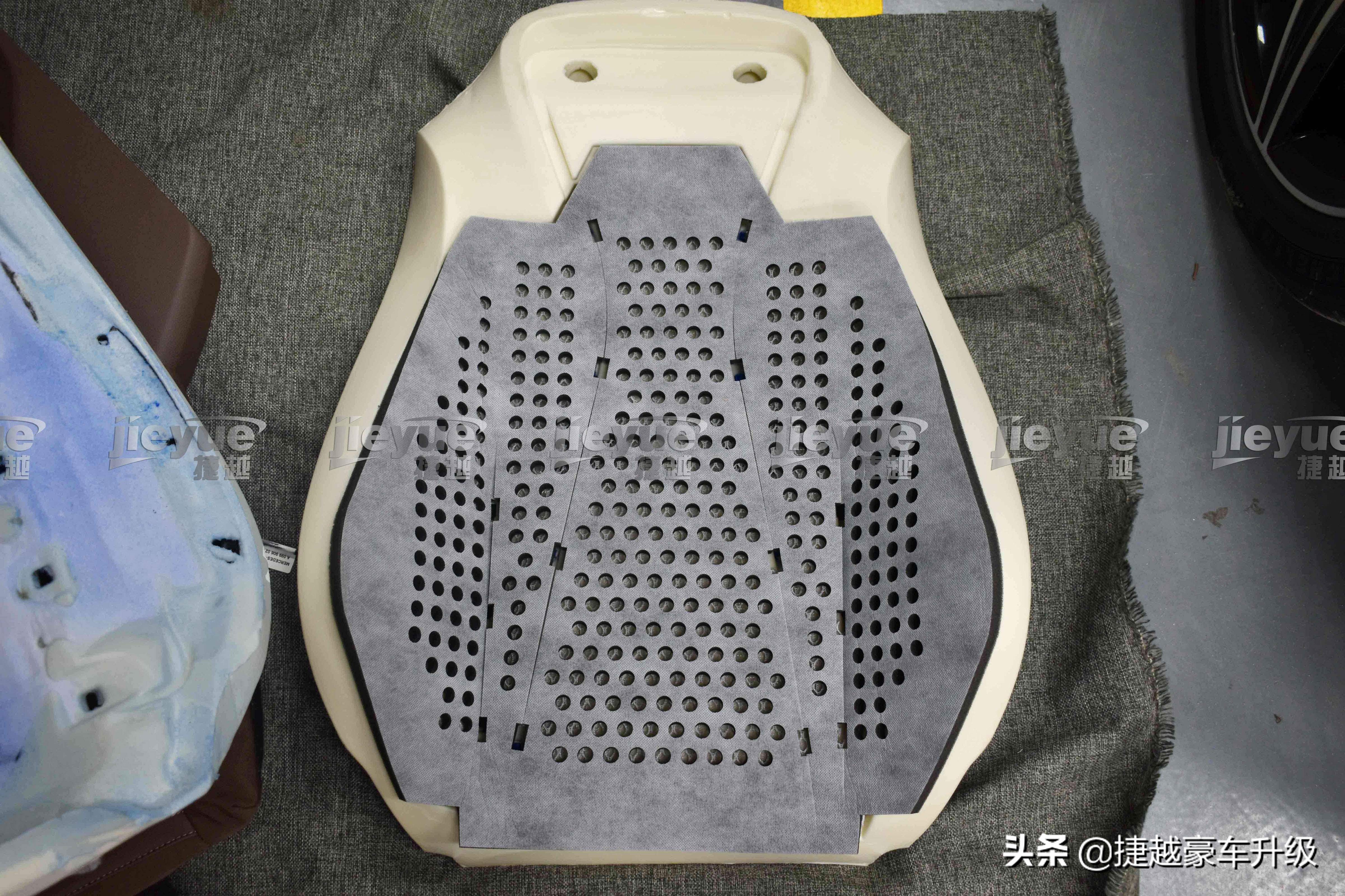 夏天开车后背湿透怎么解决,夏天开车汗流浃背