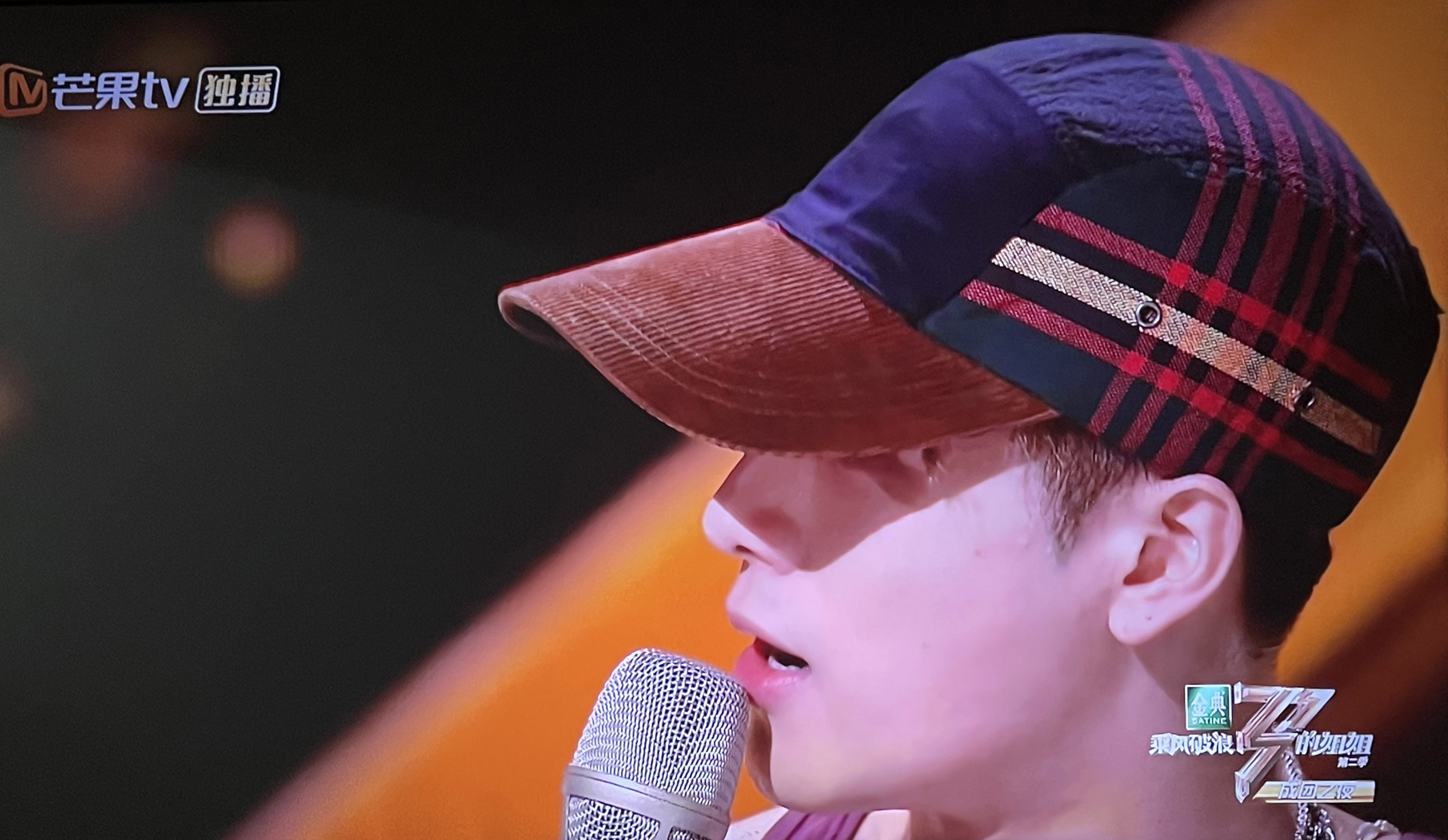 极米rspro2评测多少流明,极米rspro2电影院测评