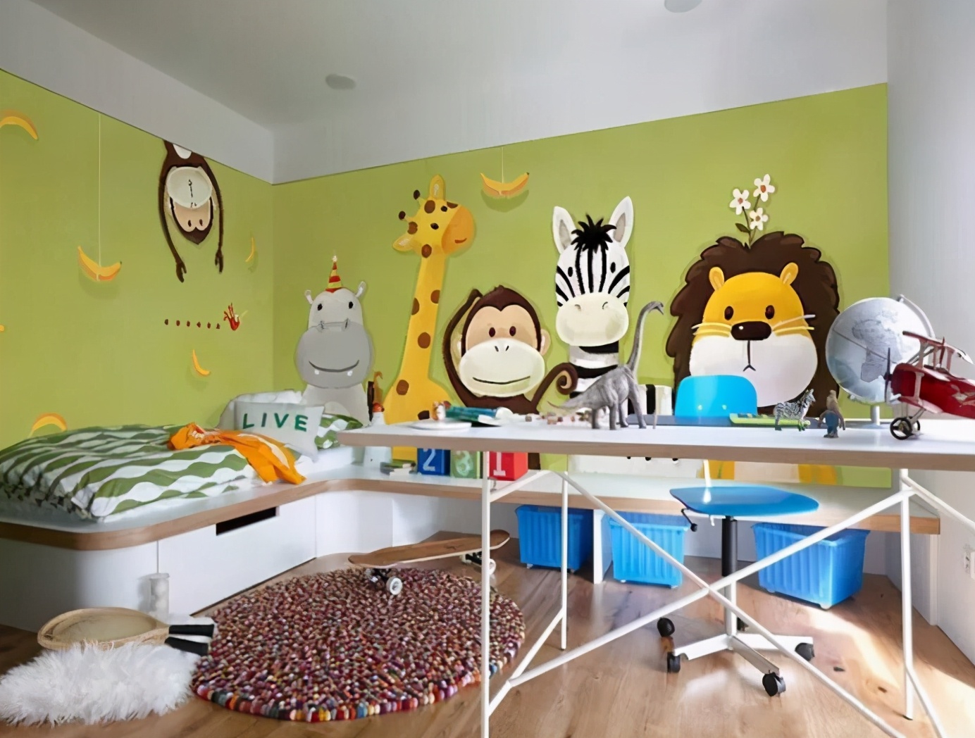 孩子不愿意自己睡要怎么开导,孩子不愿意独自睡觉怎么办