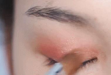 橘朵七色眼影盘33号眼影画法,港风眼影用nyx眼影盘怎么画