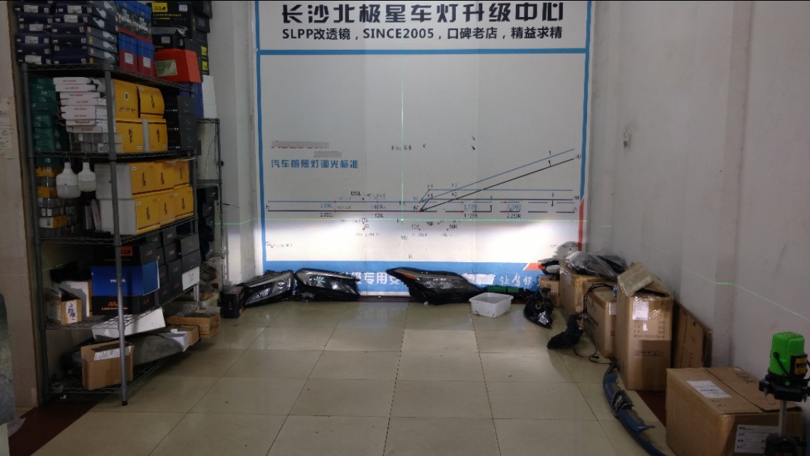 苏州奥迪a6大灯改装led大灯,长沙改led汽车大灯