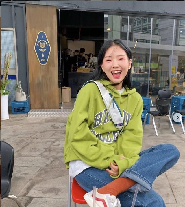 露脚踝袜,今冬不流行露脚踝了露袜才更时髦