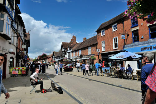 爱尔兰与英国对比,爱尔兰国家发达吗