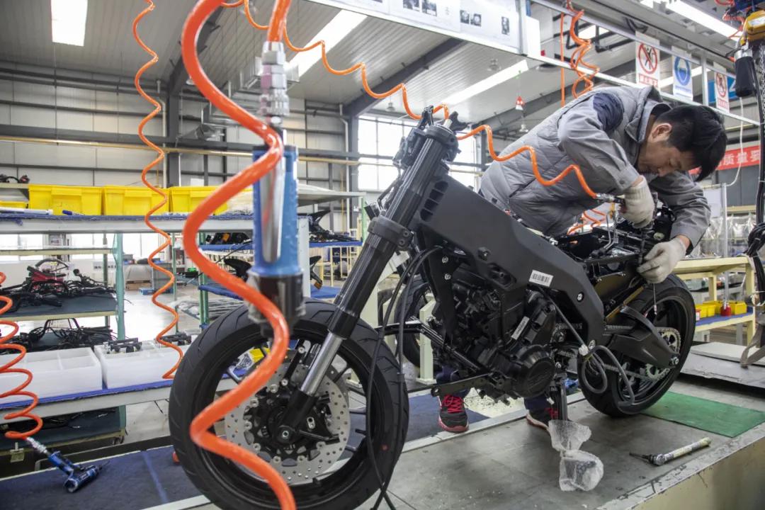 杰迪750跑车测评,杰迪750展车