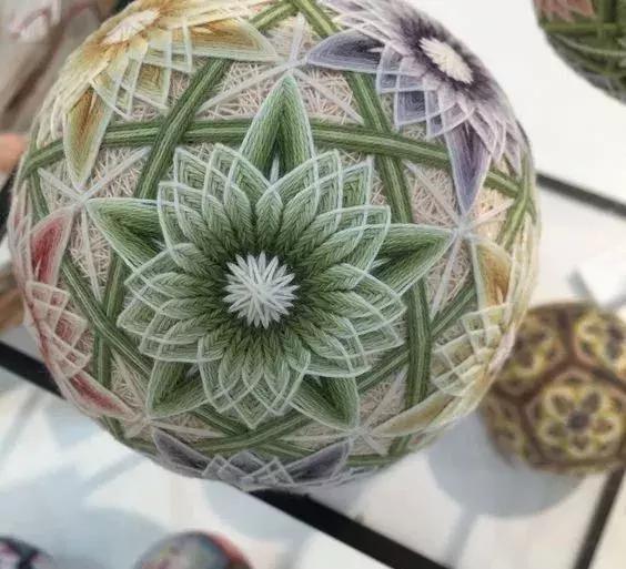 入坑前视频教程,最简单做手鞠球的方法