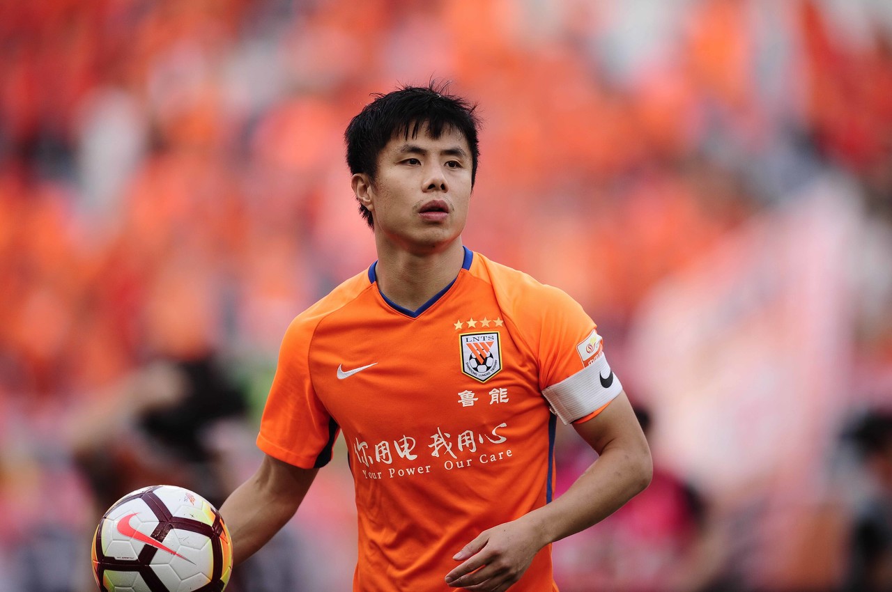 鲁能首发播报蒿俊闵,蒿俊闵回鲁能大球场谢场