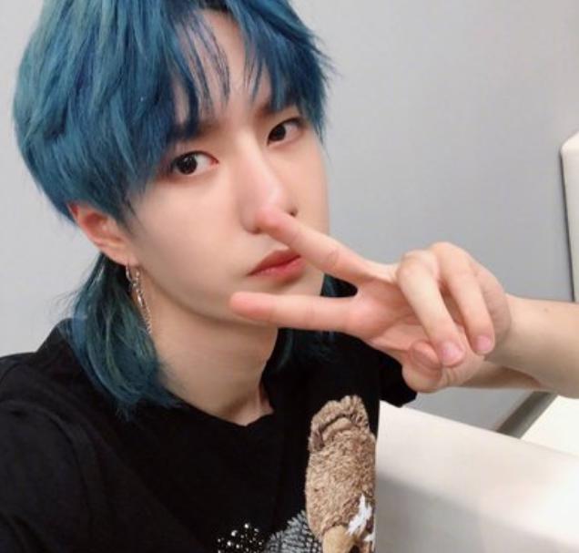 女篮球员杨舒予发文抵制粉丝接机,杨舒予和aj联名