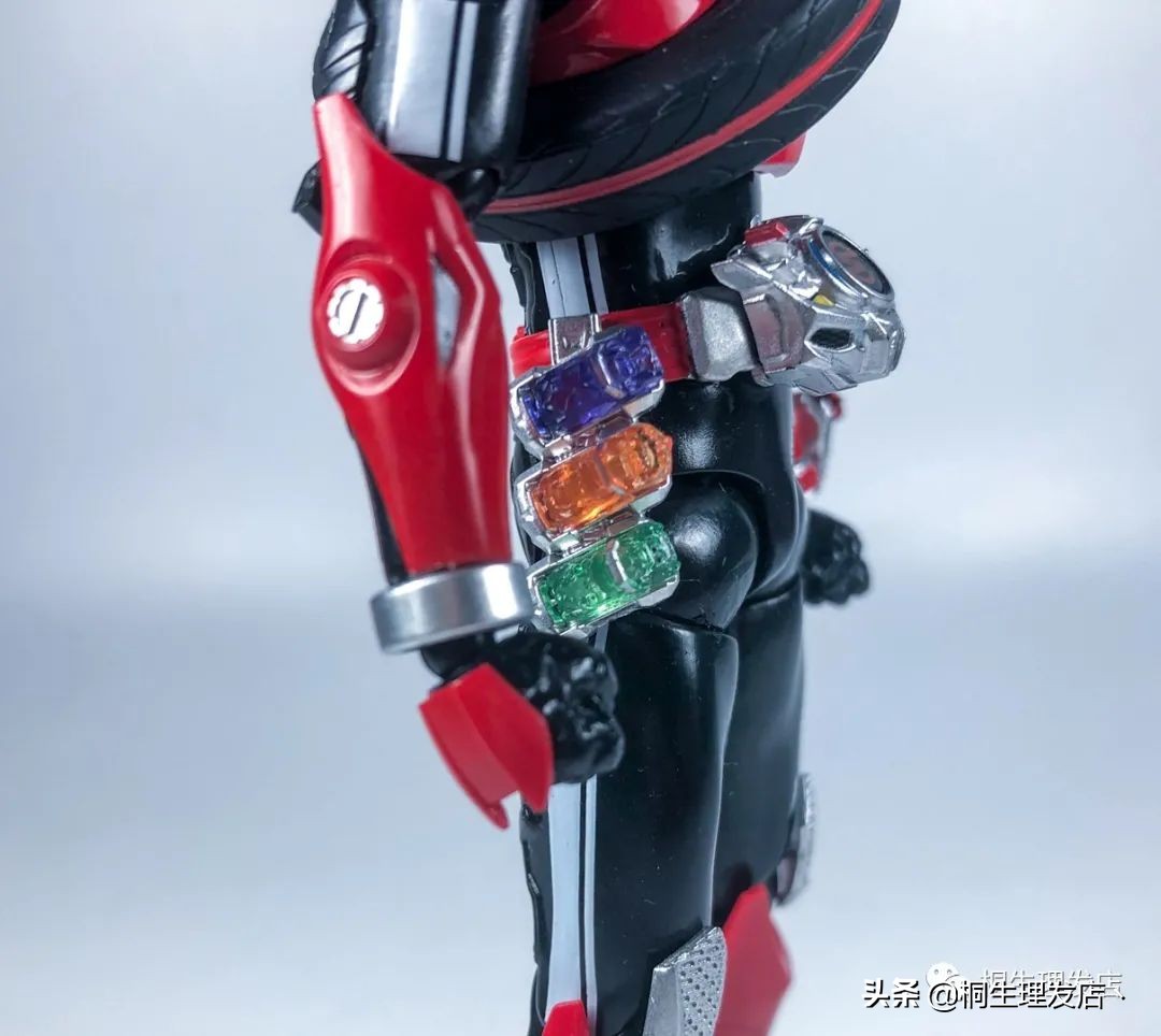 座驾最贵的假面骑士！假面骑士Drive驰骑shf测评