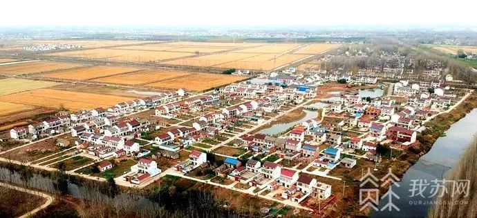 从边陲小镇到魅力之城的华丽转身,从产业地到产业高地的转变