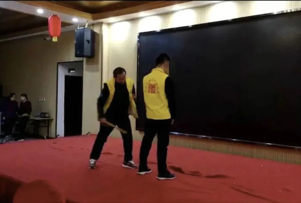 抑郁发脾气也会打砸吗,抑郁焦虑会暴躁打人吗