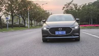 颜值高的轿车15万左右家用车,三款20万轿车推荐运动舒适两不误