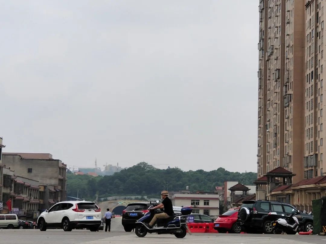 向西！这个看似青铜小弟的片区，有望成为王者？