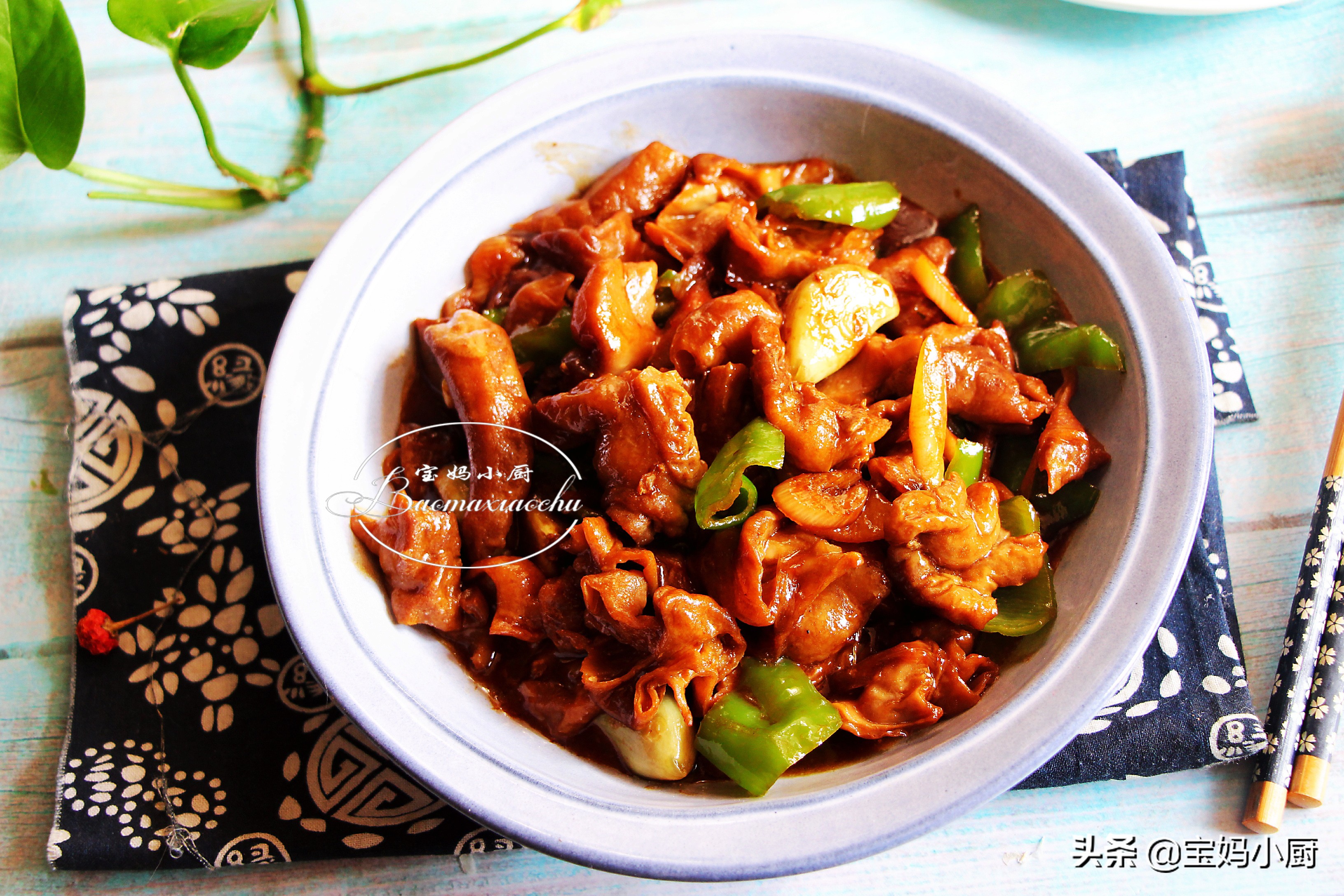 年夜饭炒肥肠,年夜饭必备的家常菜肥肠