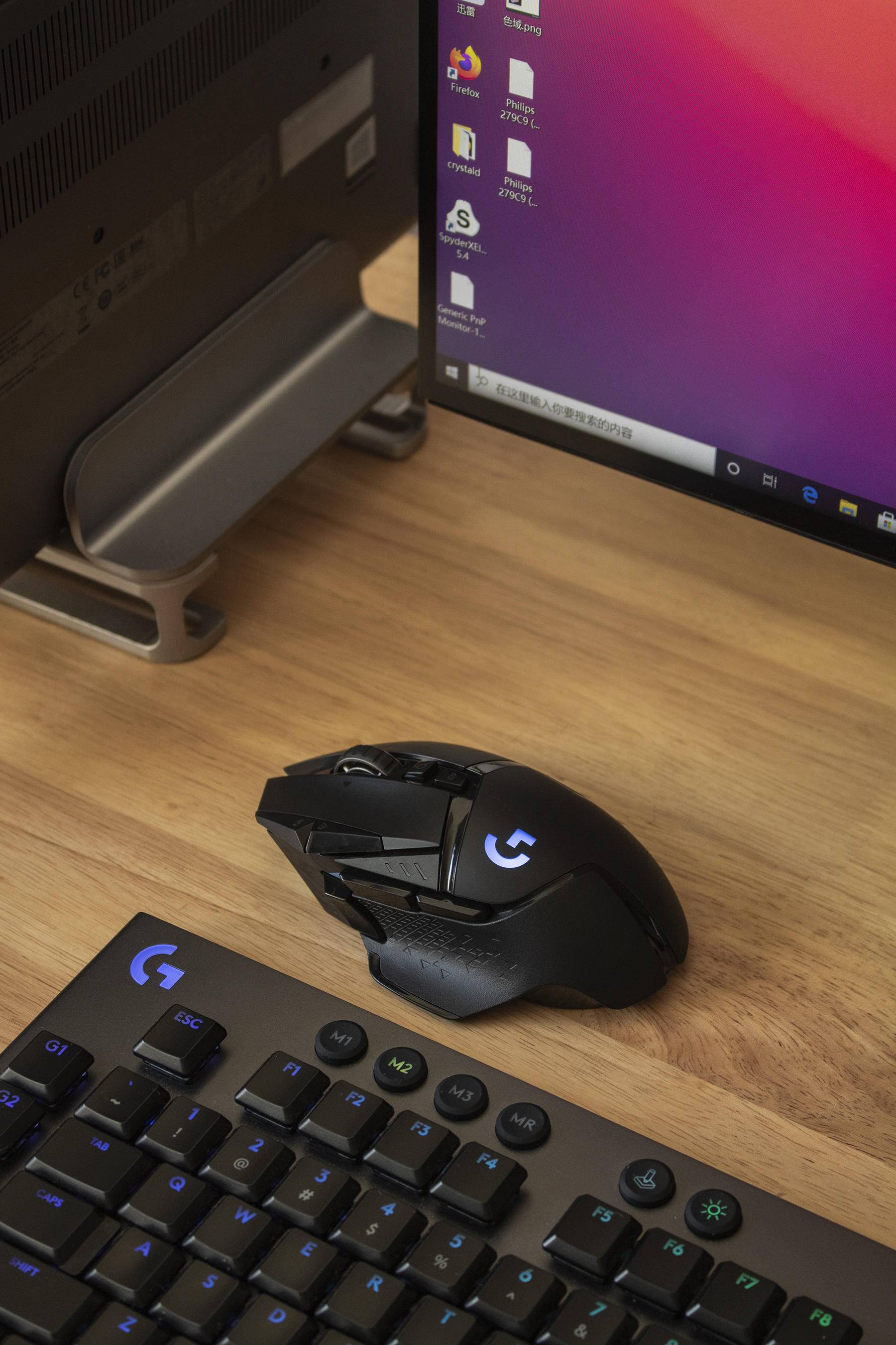 鼠标推荐罗技g502测评,血手幽灵鼠标es52pro对比罗技g502