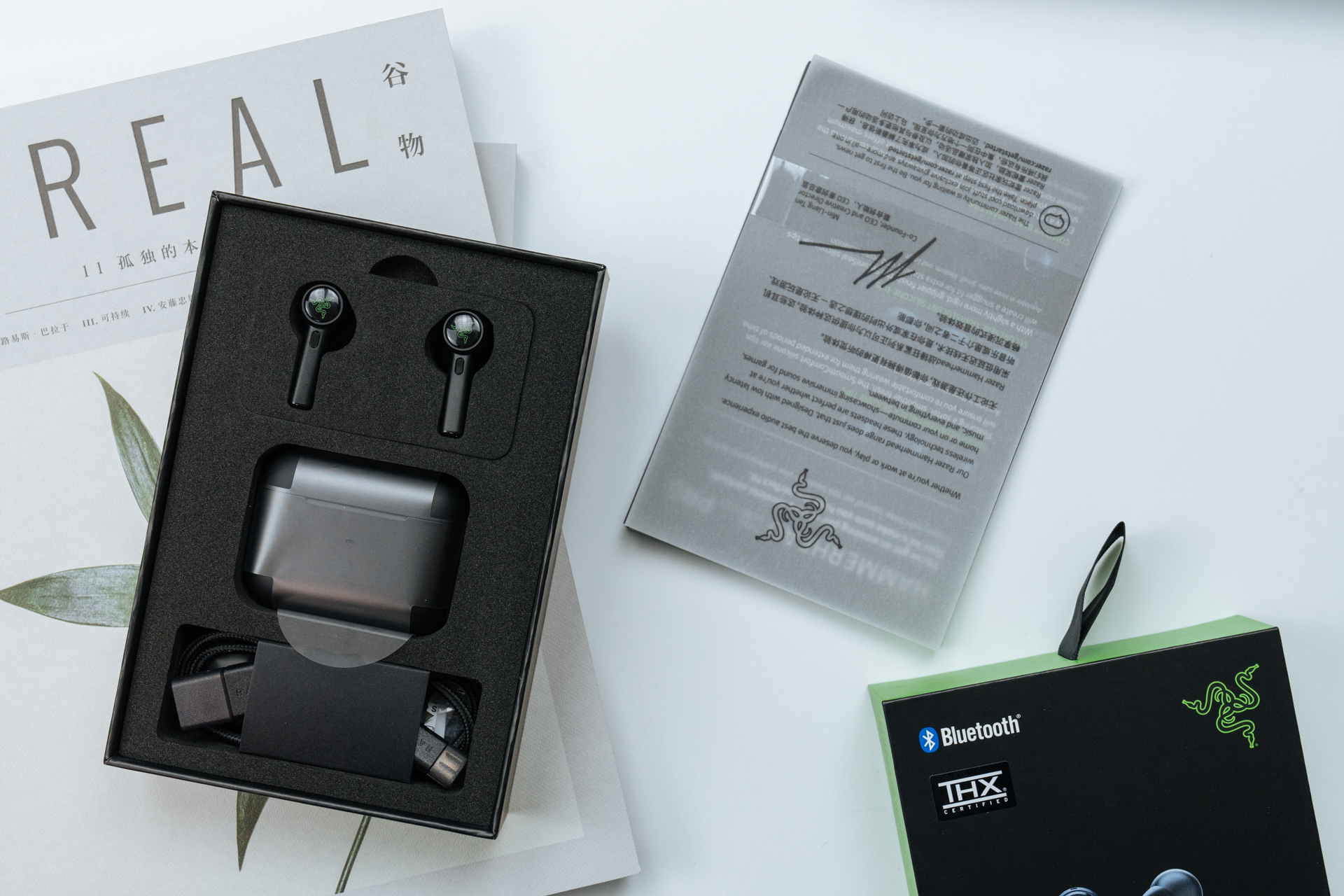 雷蛇战锤狂鲨和airpods,雷蛇战锤狂鲨真无线2代和airpods