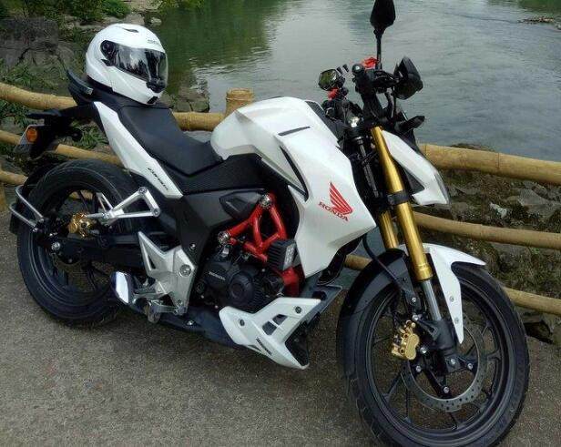 本田cb190r漏油解决方法,本田cb190r暴风眼前避震漏油