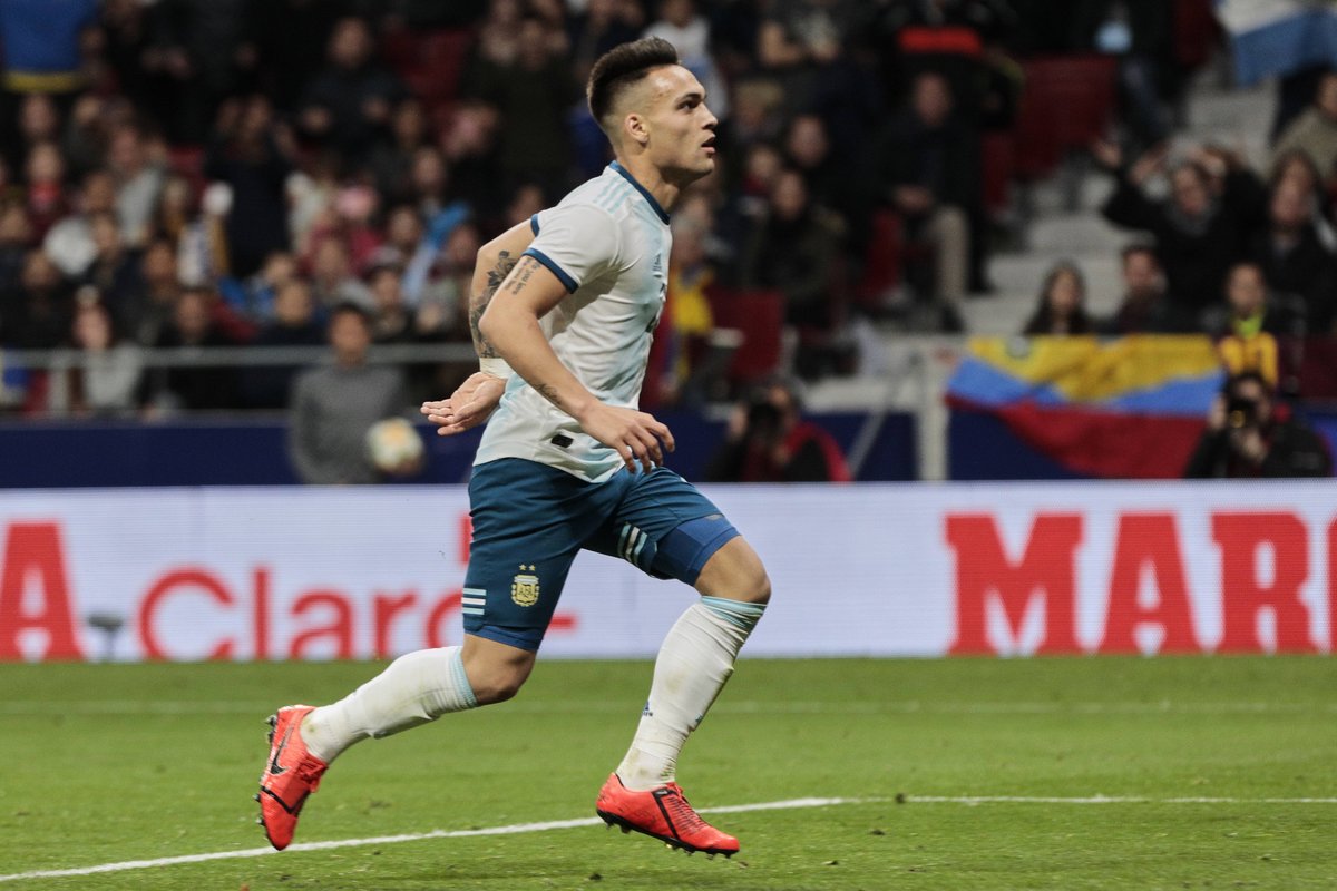 阿根廷历史性16强比分,阿根廷夺冠阿圭罗扛起梅西