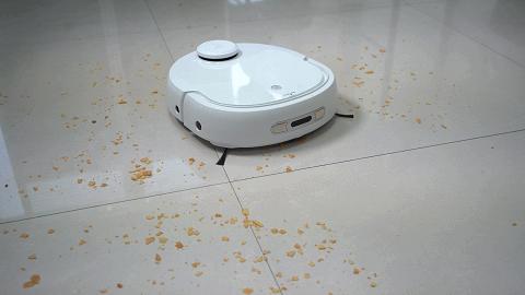 扫地机器人解放劳动力,会扫地的机器人