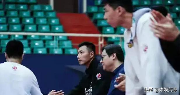 郭昊文33分,郭昊文换王哲林