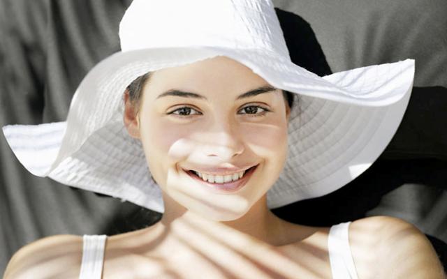 明明18岁，却像个大妈，全是因为满脸痘痘？别怕，痘痘肌救星来了