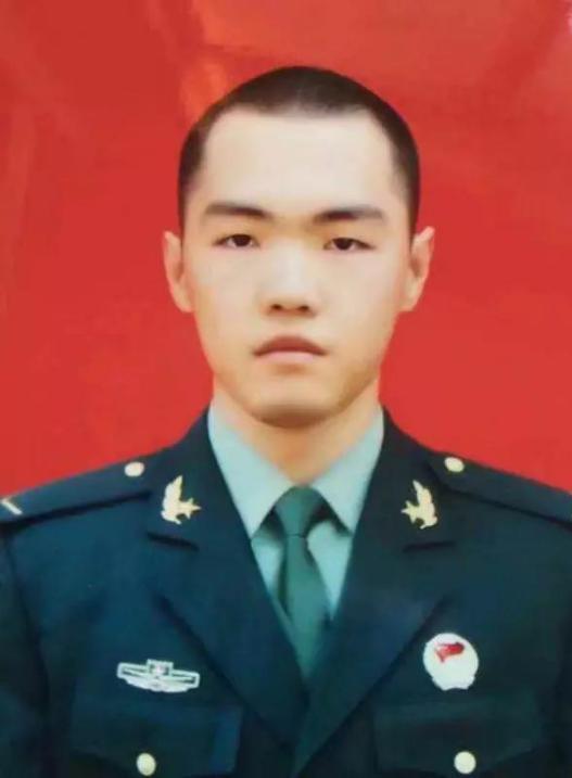 东北5位大学生军人火了！曾服役空军、海军、陆军，还都考上同一所高校！