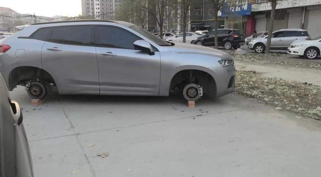 车子在半路没气了,车子在半路没油要加便宜的怎么办