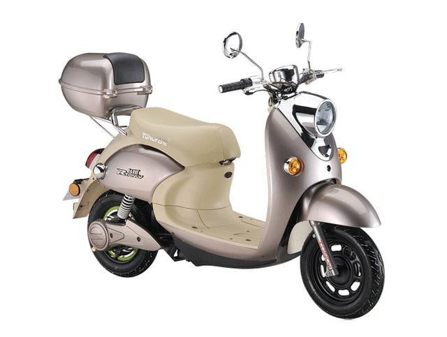 电瓶车正确充电方法照片,电瓶车正确充电先插哪里